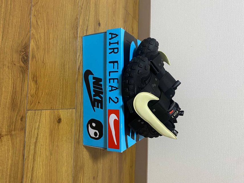 Air force 1 と同じサイズ感かなー