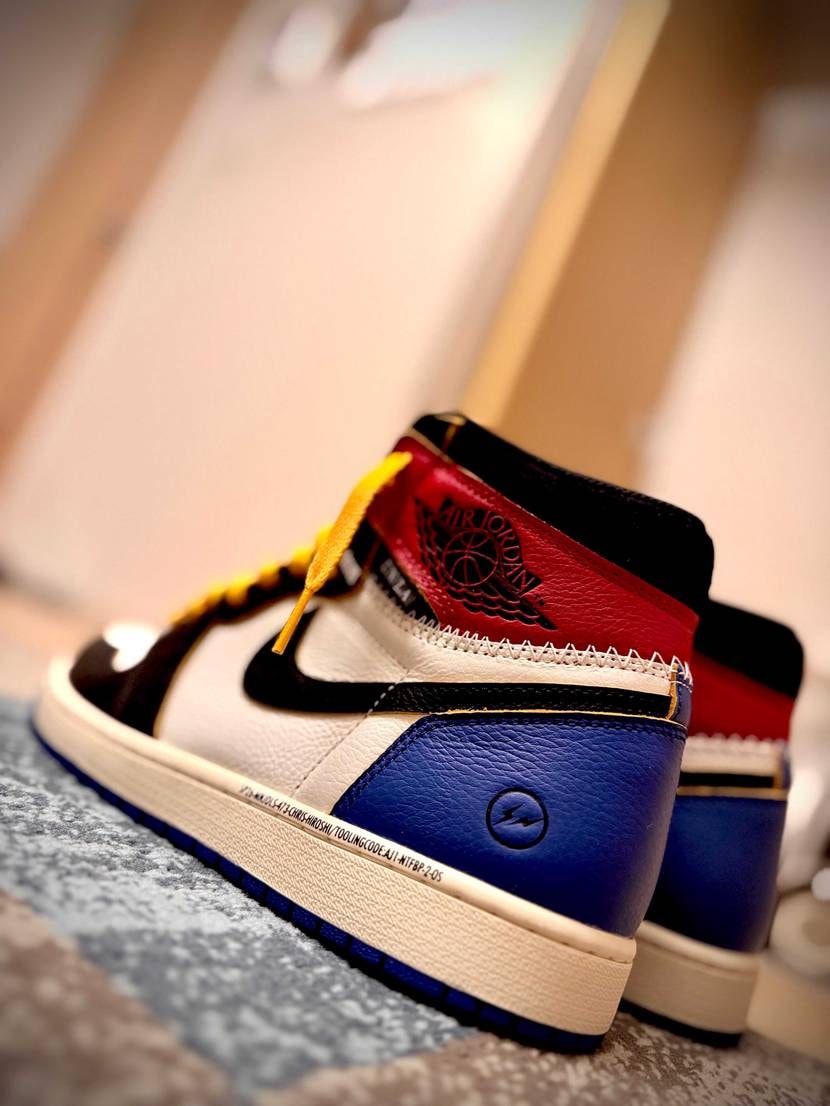 こんなん一生眺めてられるわ。

売ってる人達勿体無いなっ