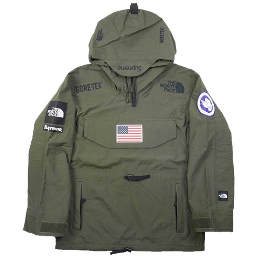 運営に出品リクエストして近々出品予定！いくらぐらいで出品するか迷ってます。