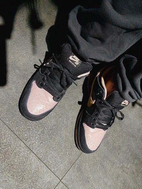 初めてのカスタムペイントやってみた。
つま革ピンクにしてみました。