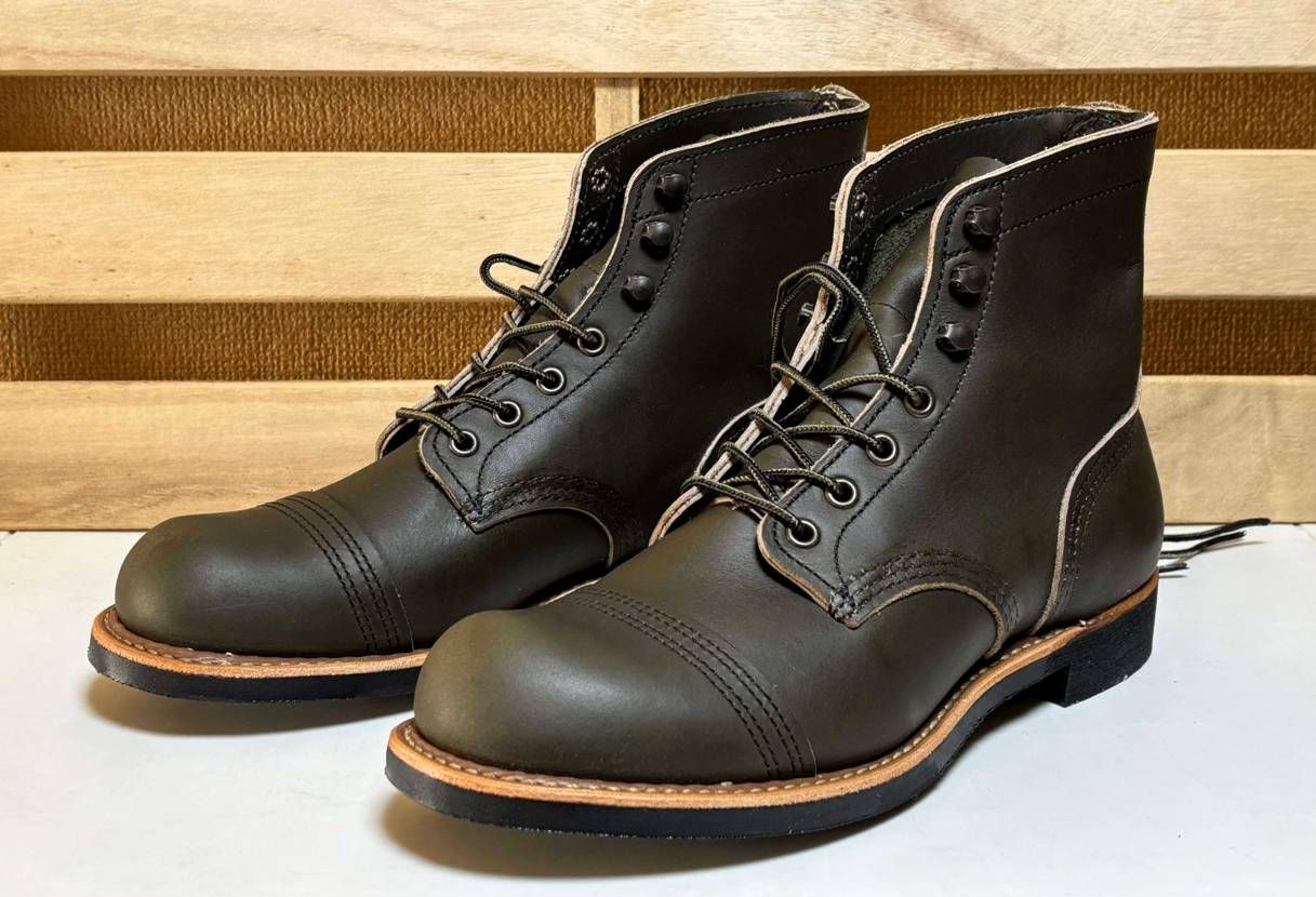 スニーカーじゃないけど・・・
量産型ザク本日ロールアウト。

アイアンレン