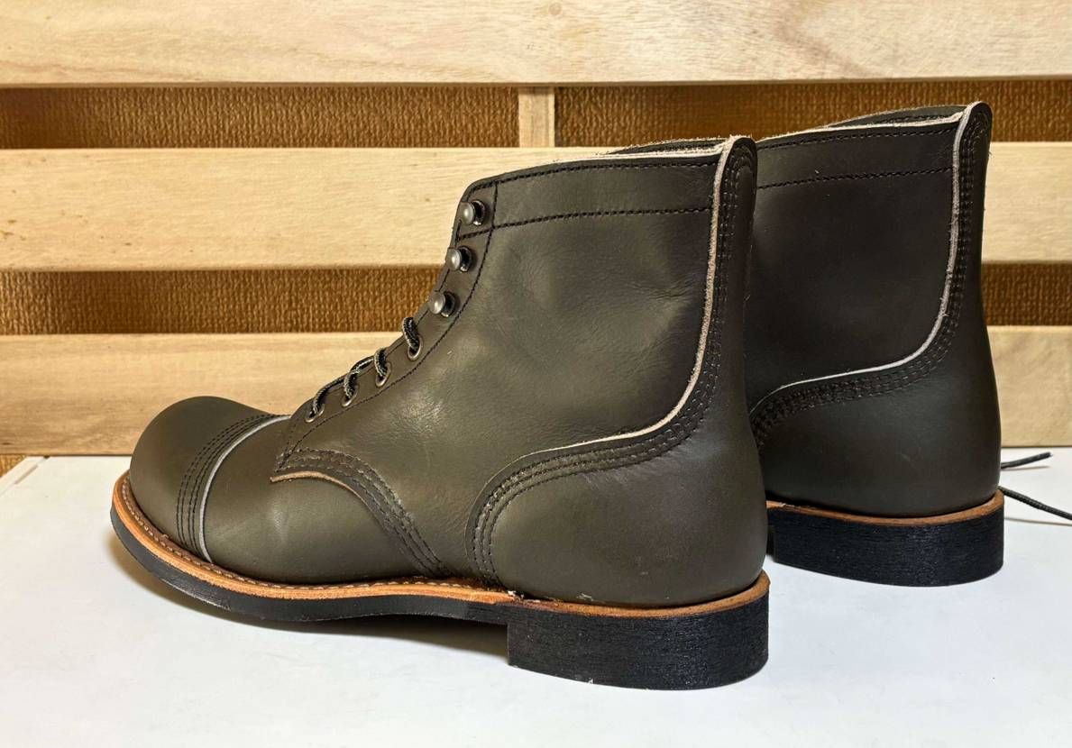 スニーカーじゃないけど・・・
量産型ザク本日ロールアウト。