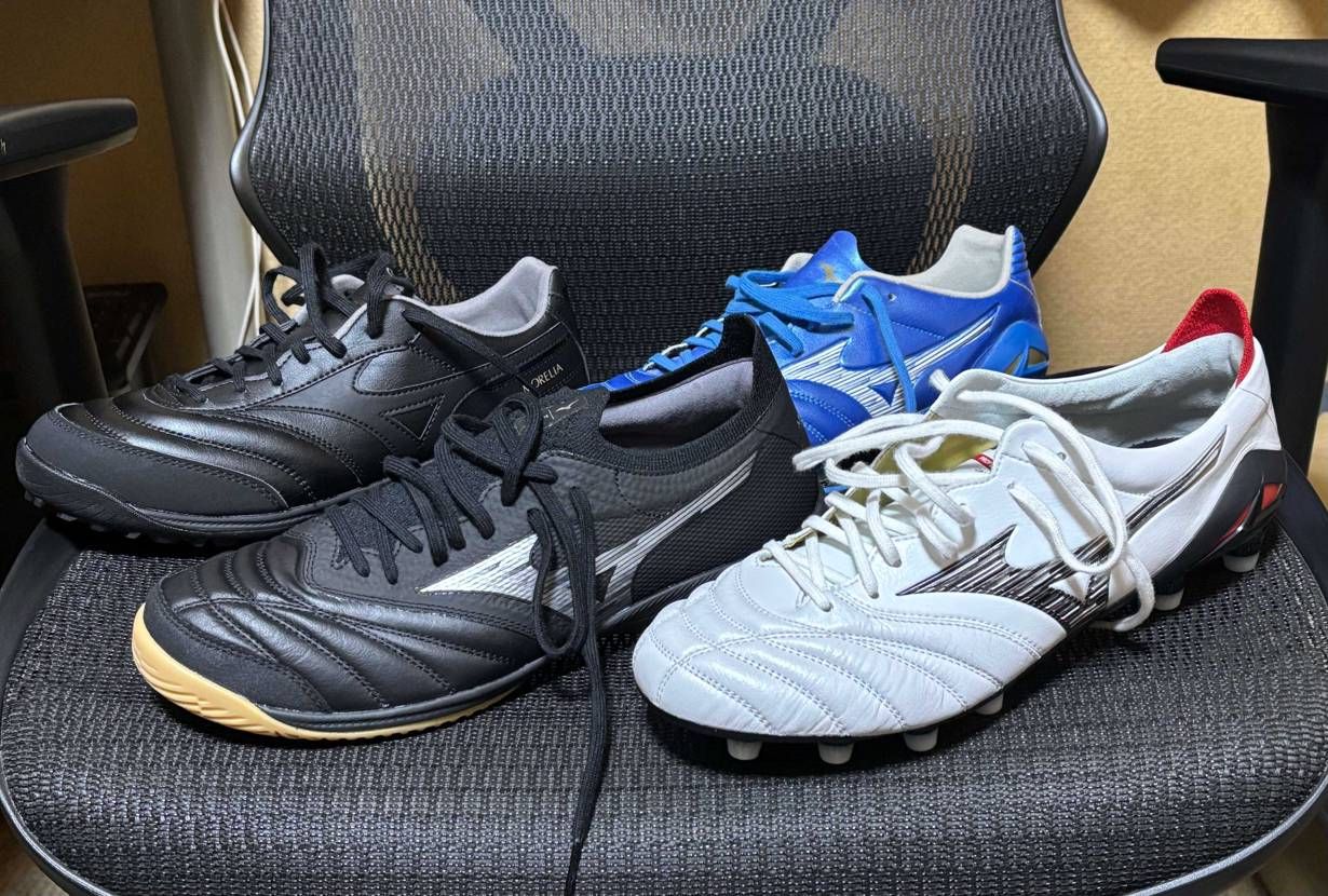 お久しぶりです。
スニーカーじゃないけど・・・
サッカーシューズしか買ってま