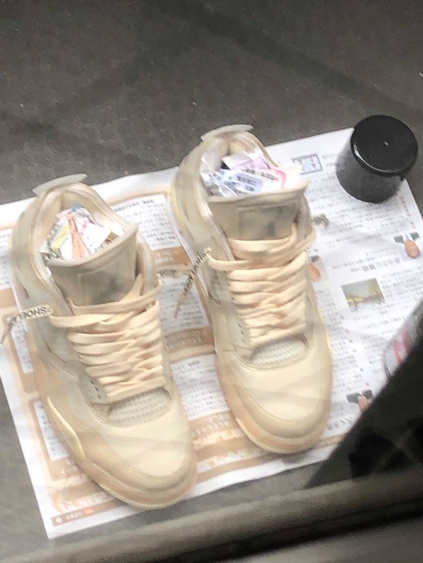 こういう履く前にする防水スプレーも楽しかったりする