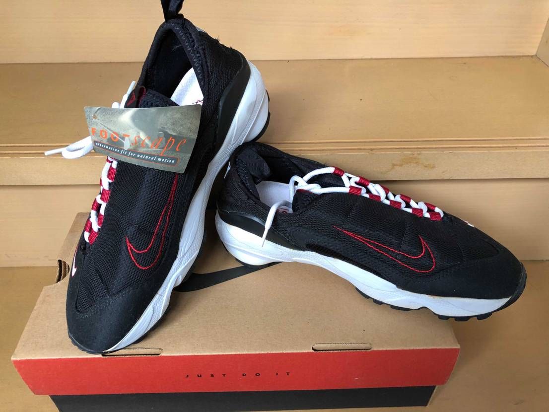 約20年前に買ったフットスケープ新品で出てきたました。
いくら位の価値あるんで