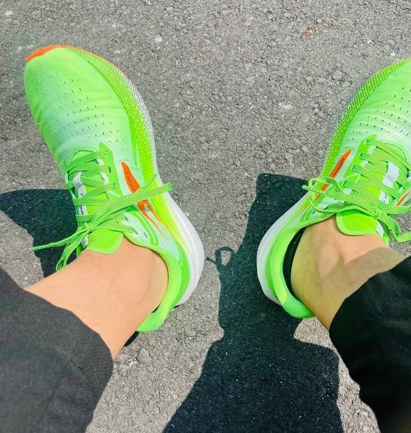 BROOKS ハイペリオンMAX