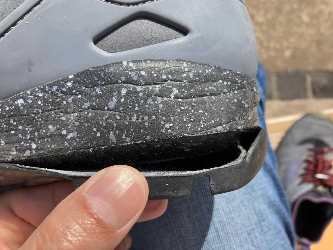 天気良い、外暖かいので撮影会☺️
リバデルチです✨デニムジ