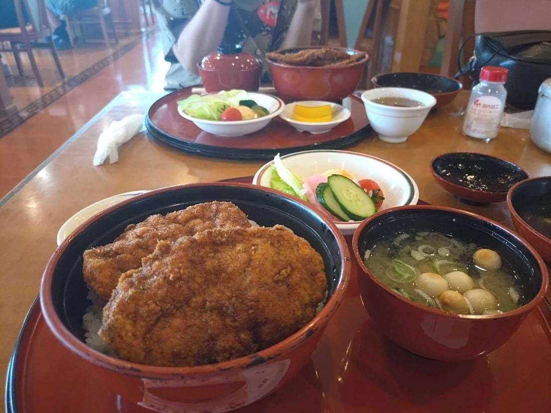 今日はブラックトゥ初おろしで買い物に出かけました🚙
お昼は