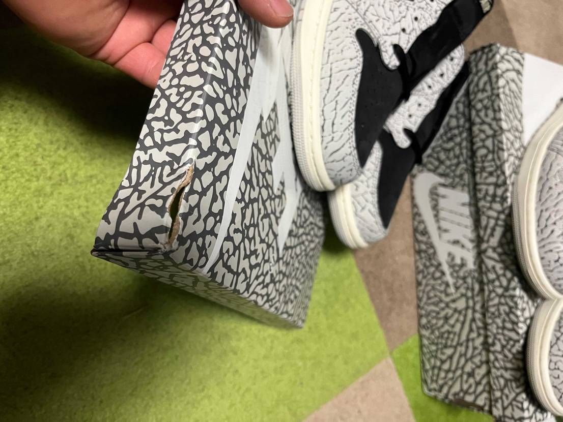 スニダンさんでWOFでの購入より先に買っていた商品が届いたの