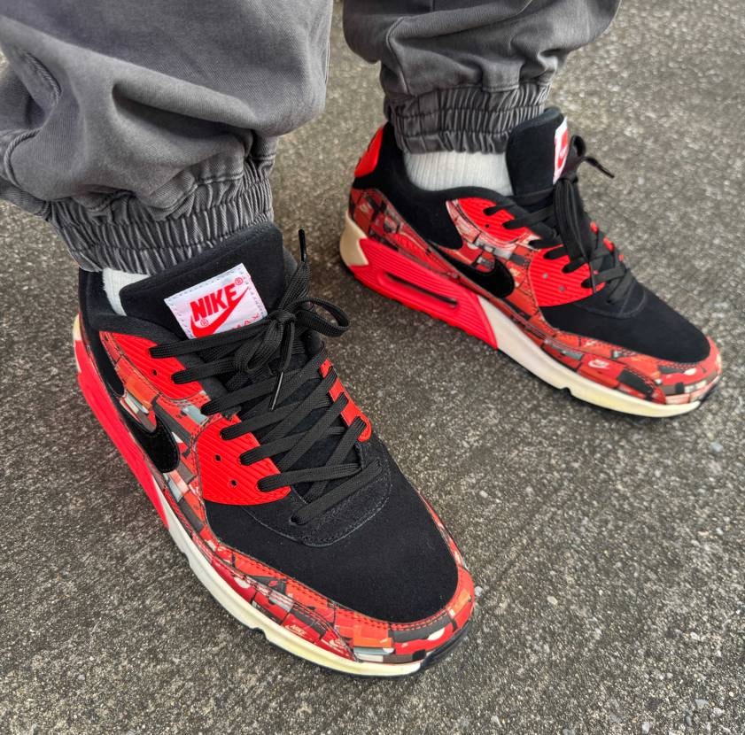 今日スニ🟥✔️