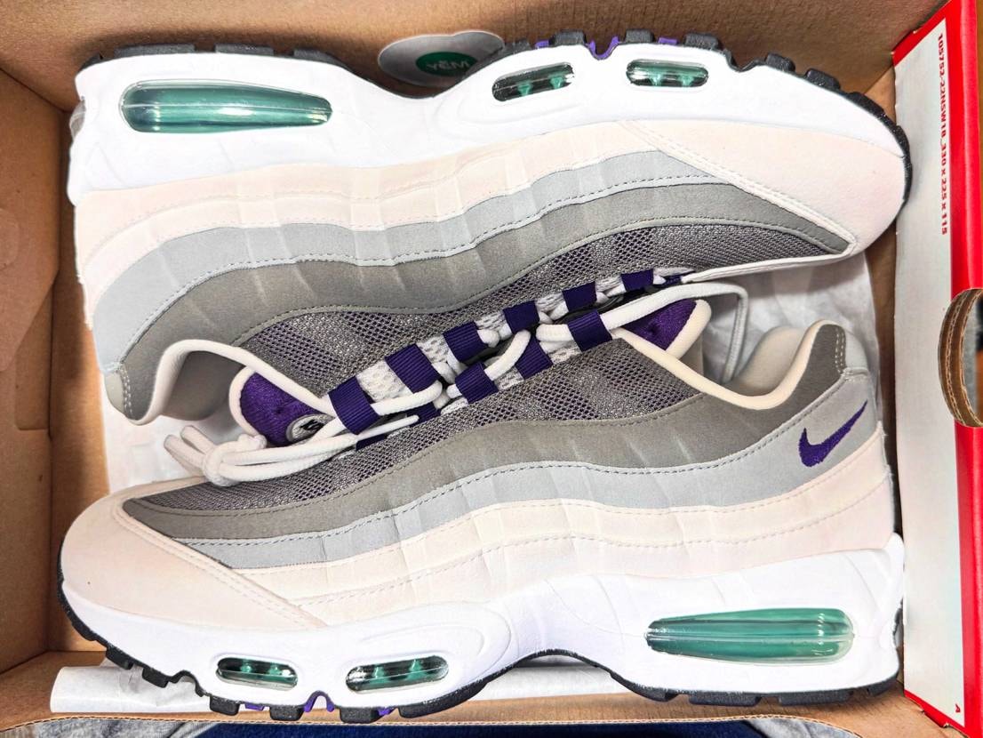 今年初GETスニ🍇