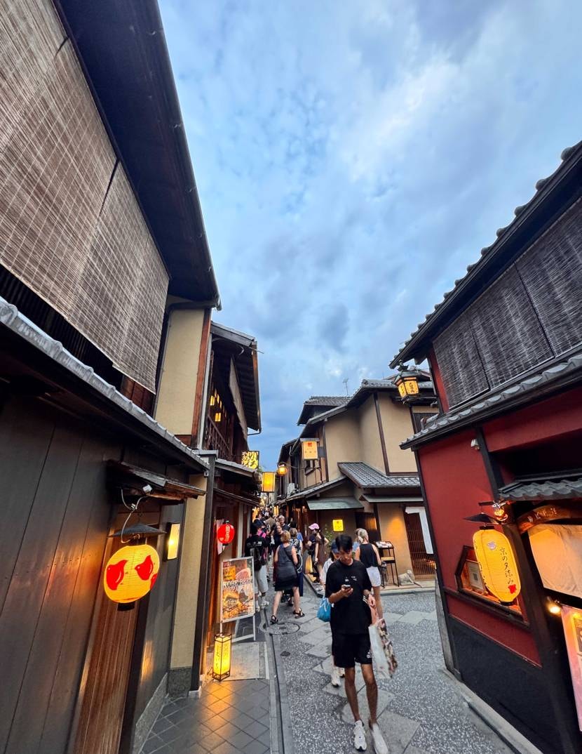 京都旅行に履いていきましたけど思ったより快適でした🧠⚫️