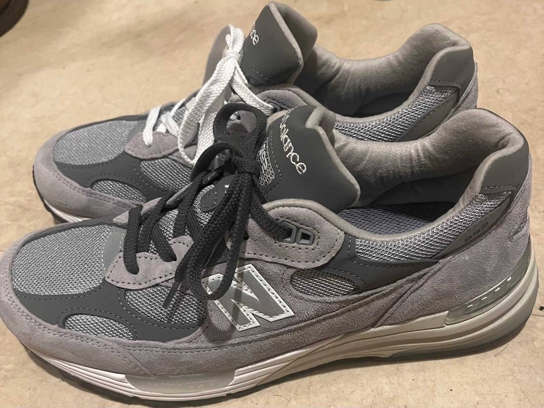 そろそろ1年経つけどちょっと飽きてきて紐変えてみようかと思ってるんですが、ダーク