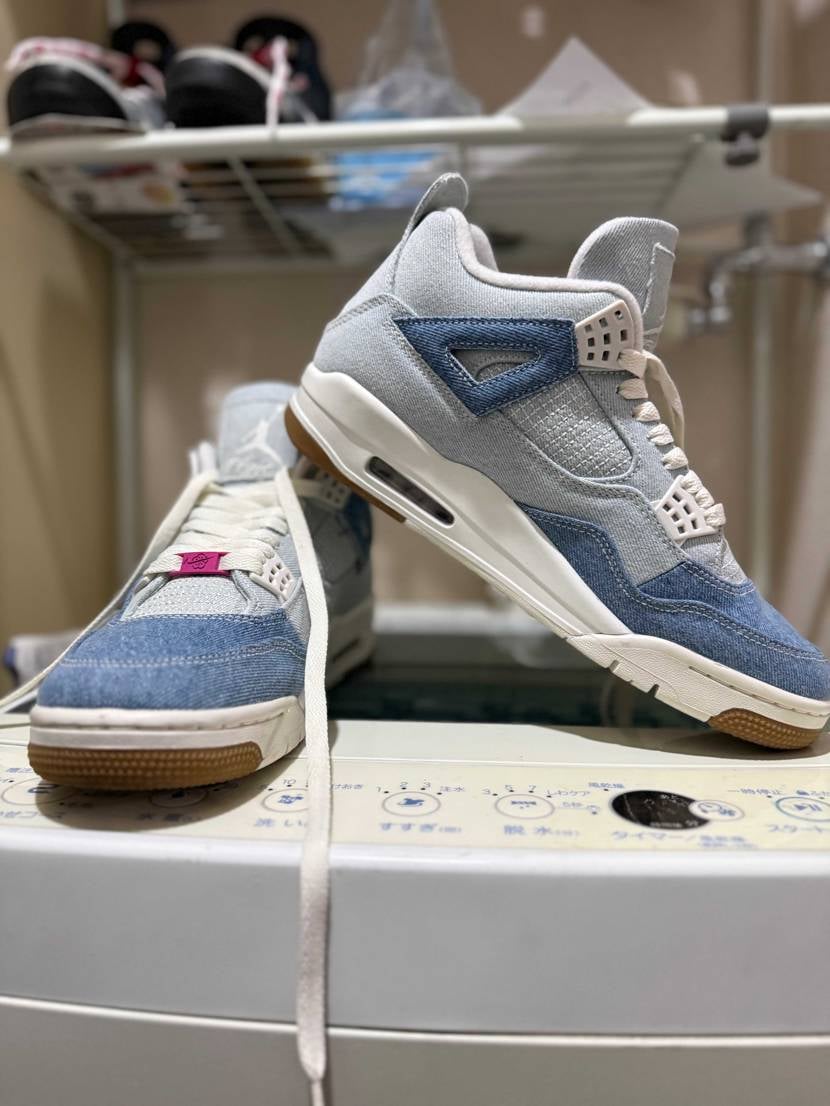 久しぶりにNIKE梅田巡り行って来ました
そこでお洒落なAJ4デニムを発見して