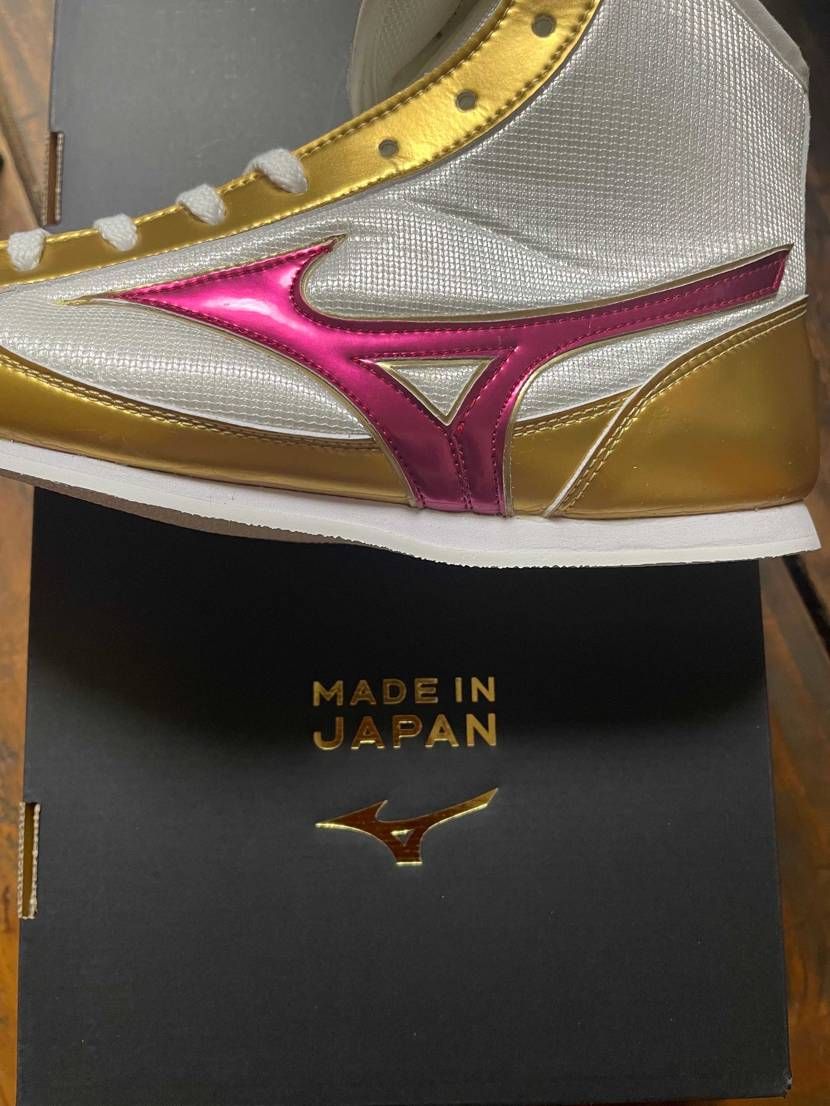 スニーカーじゃないけど娘のリングシューズ💜
MIZUNO 