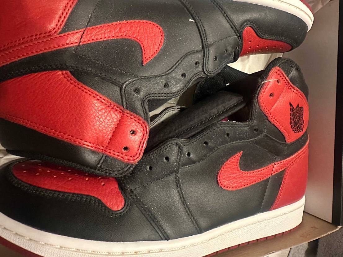 え、これくらいのラメラメで16bredデッドストック3万円なの？時代ありがとうす