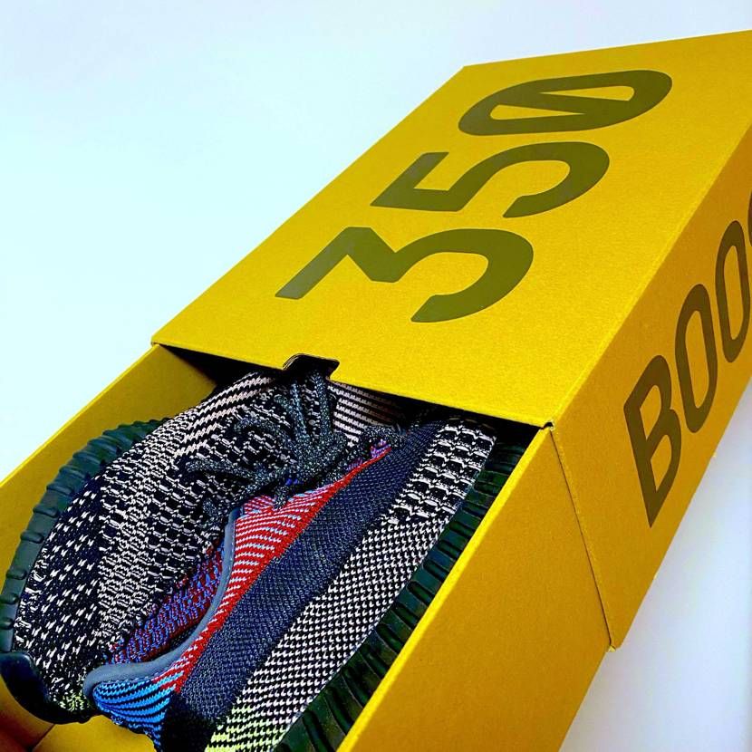 初YEEZYデビューしました!嬉しい!😭
YEEZY BOOSTってこんなに