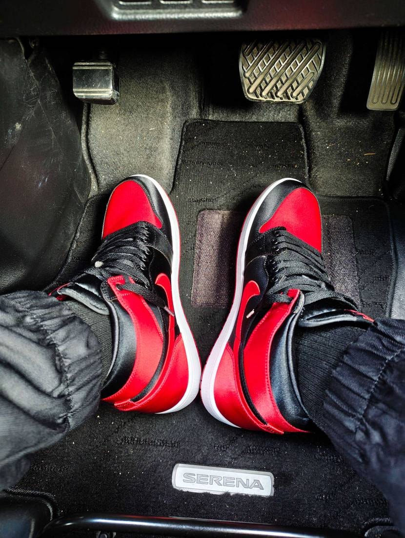 人生初のサテン。
悪くないですね。