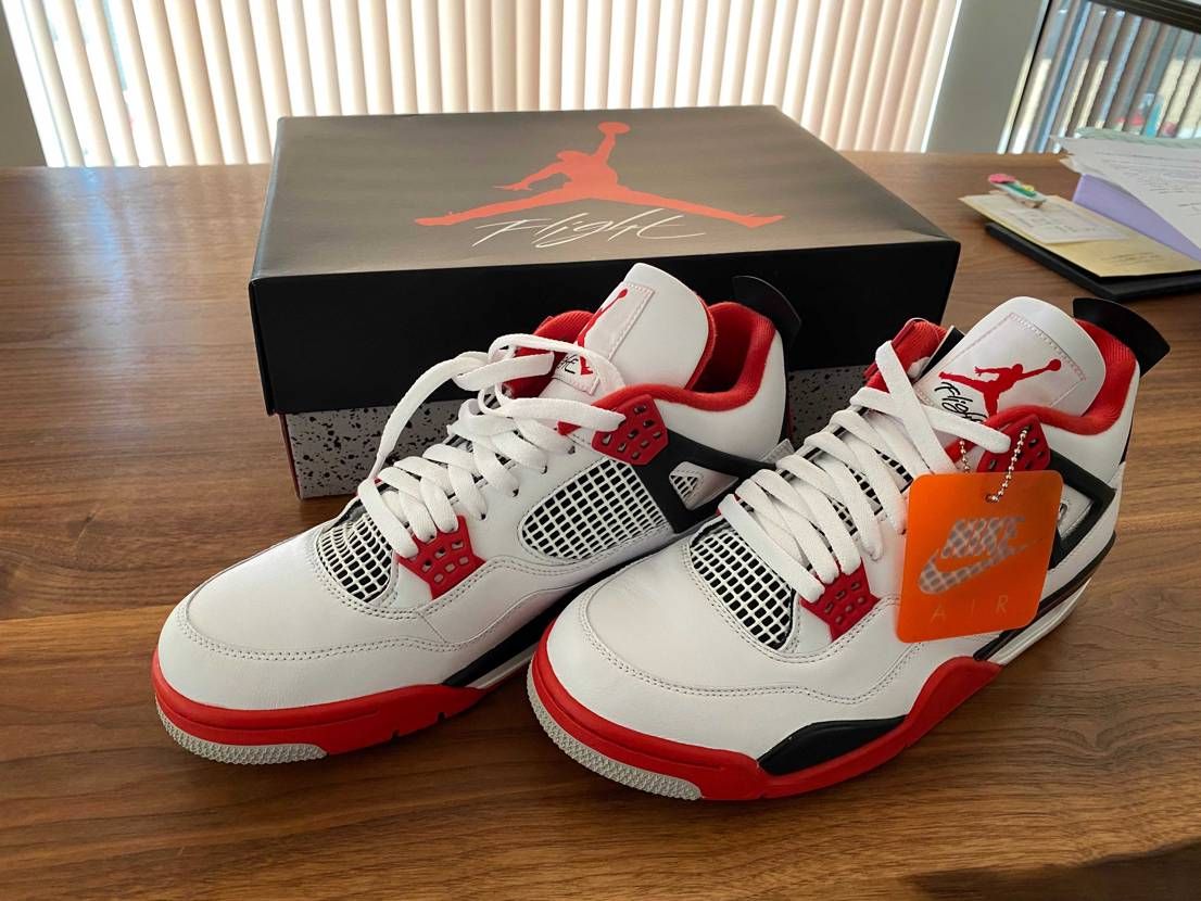 金欠の為に嫁に出そうか悩み中の候補1と候補2
うーん見ちゃうと手放すの惜しんで