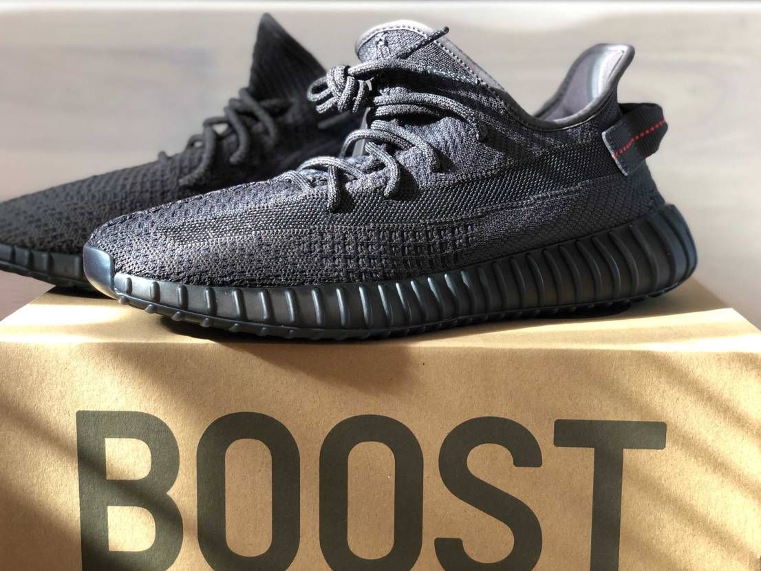 先日の再販でyeezy購入したのですが、どなたかいいシューレースの結び方教えて下
