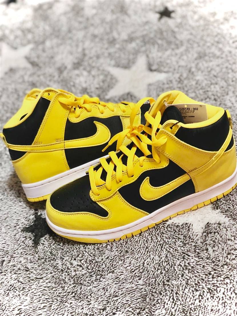 NIKE DUNK HIGH BLACK/VARSITY MAIZE
中学生の
