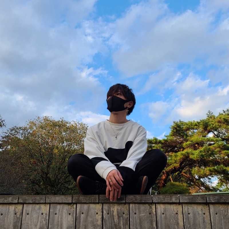 とーも