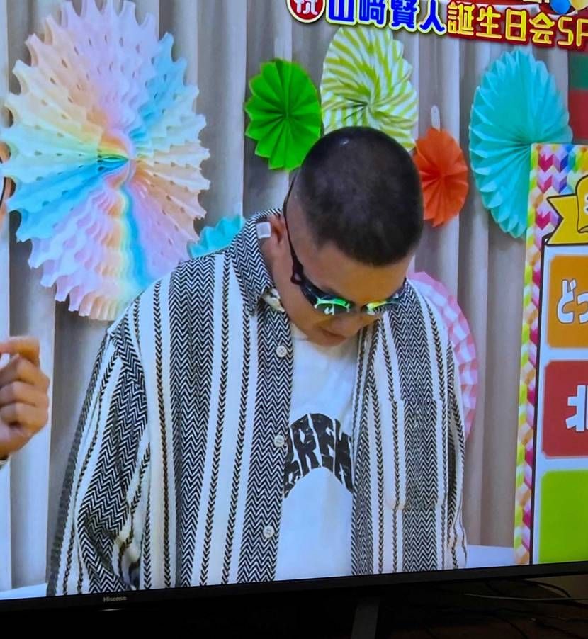 チョコプラの松尾が着ていた、このシャツどこのブランドから分かる人がいましたら教え