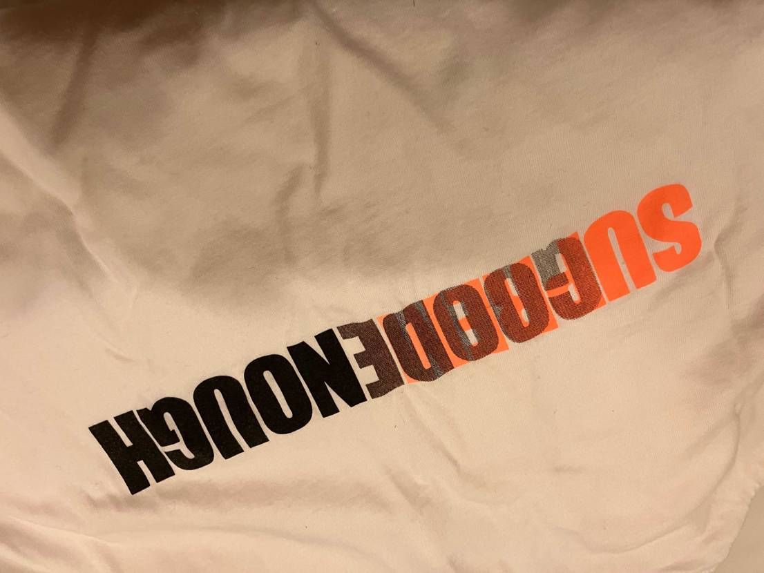 さすがに25年近く前のTシャツは黄ばみが酷すぎて着れない