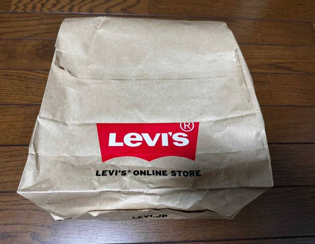 買っていたこと忘れてました😅
昨日届いたので、早速仕事で履いてます😆
※今日