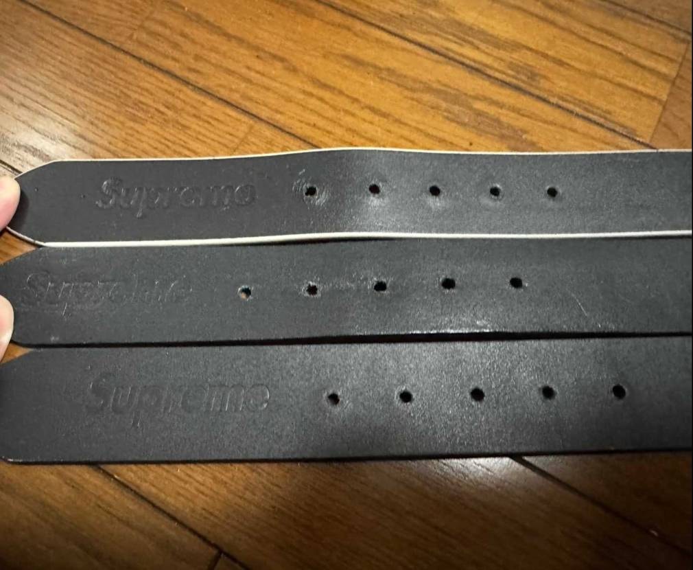 あら⁉︎'24S/Sと同じサイズ買ったけど、穴の位置一個分ズレてる😅
※写真一