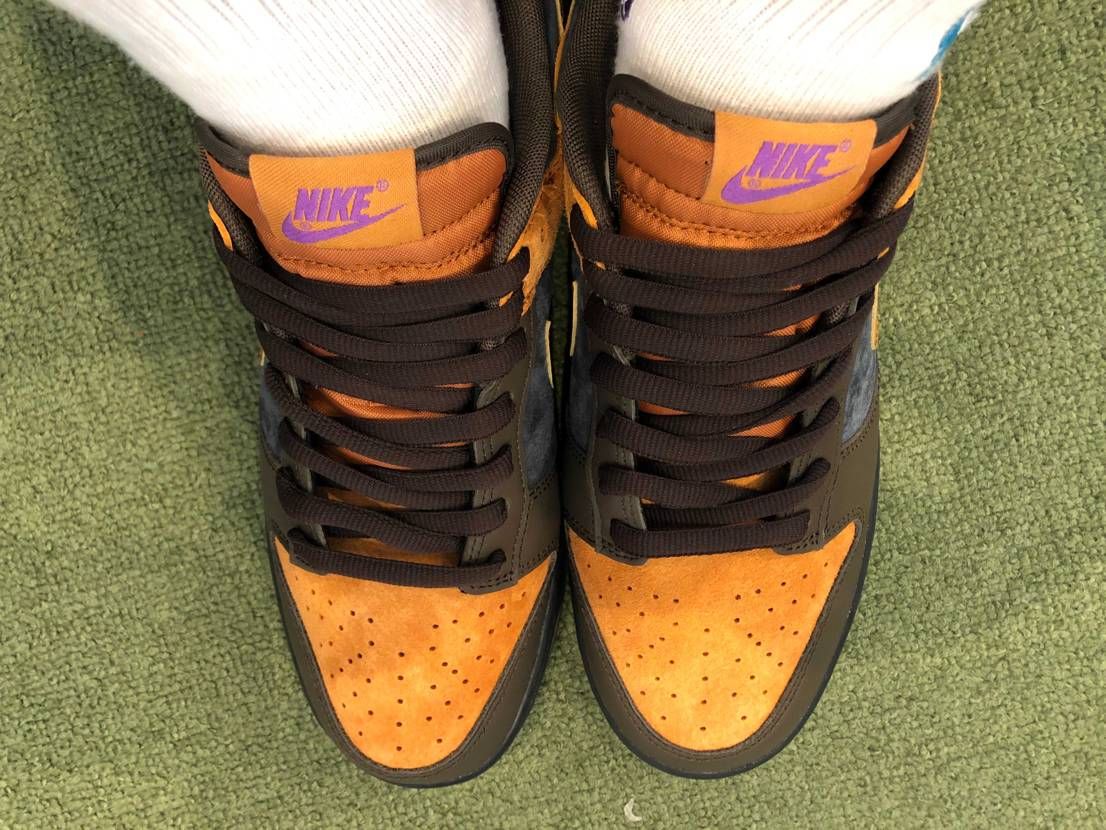 シューレース変更！
実物カッコいいですね！
価格高騰間違いなしですが人気ない