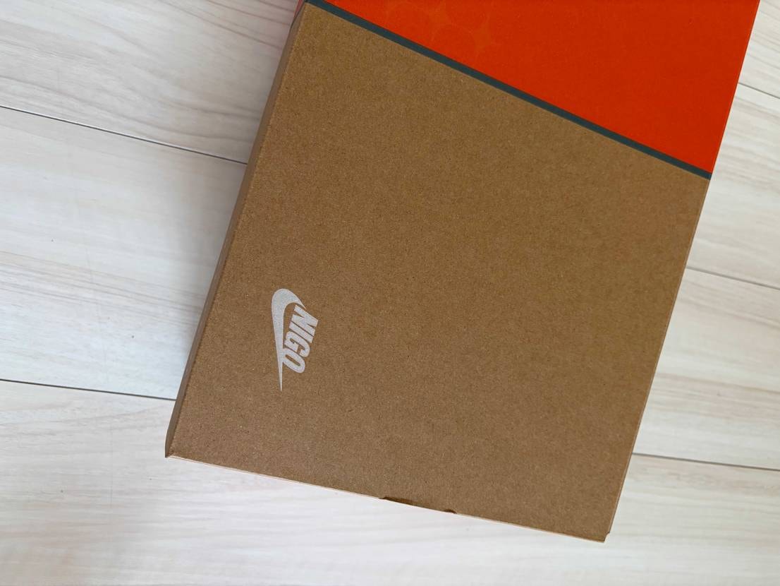 今日届きました！
パテント素材がどうなのかなって少し心配し