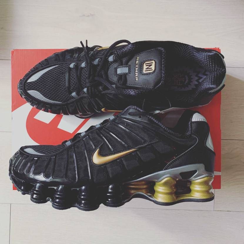 ネイマールなかなかいいセンスしてるやん。
履き心地も最高にいい！！