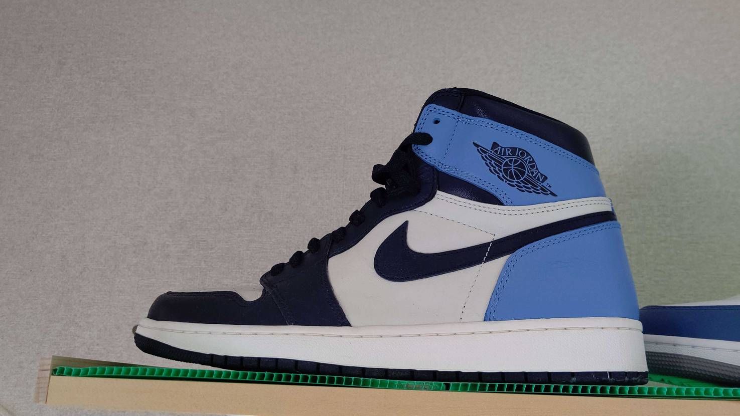 まさか昨日のAJ1リスするとは😅
完全に油断した...
大人しくこっち履くべ