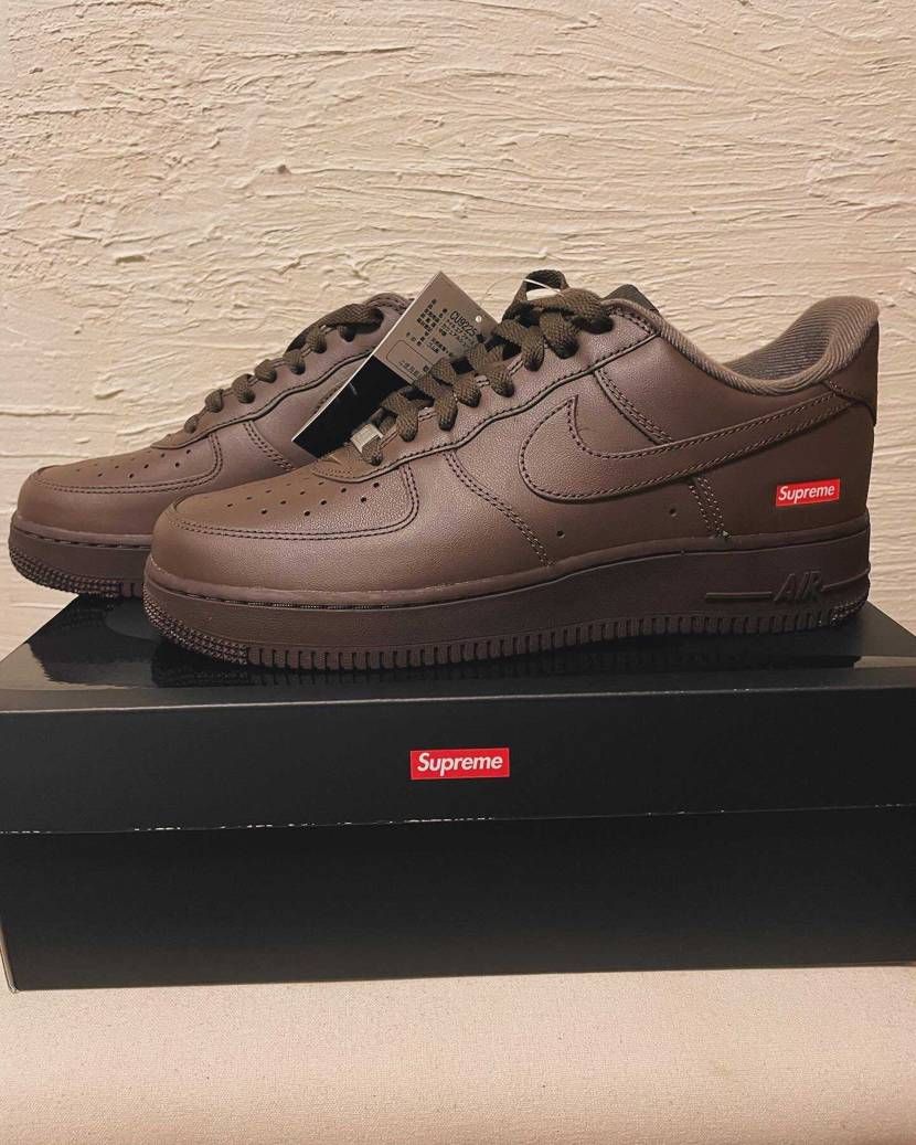 Supreme × Nike Air Force 1 Low
