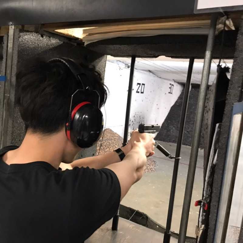 小向 俊介(出品者)