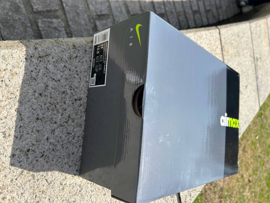 NIKE福岡天神で買えました！
抽選は当たらないだろうと思い、
店舗並びで狙