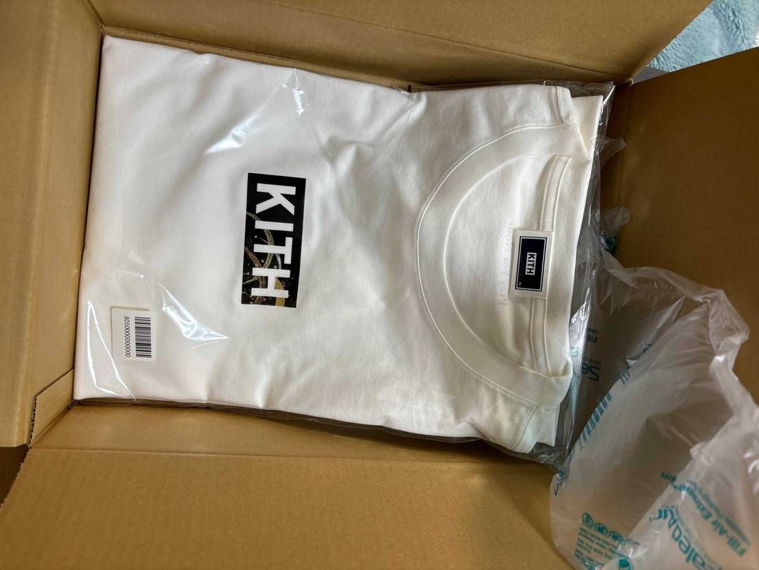 KITHさん
Tシャツ1枚で丁寧な梱包ありがとうございます💦
