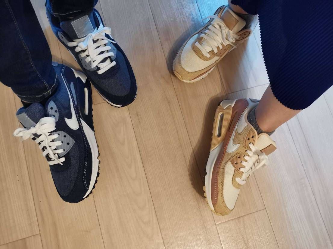 パートナーと揃えてみました👟
エアマックス90 JUST DO IT TOKY
