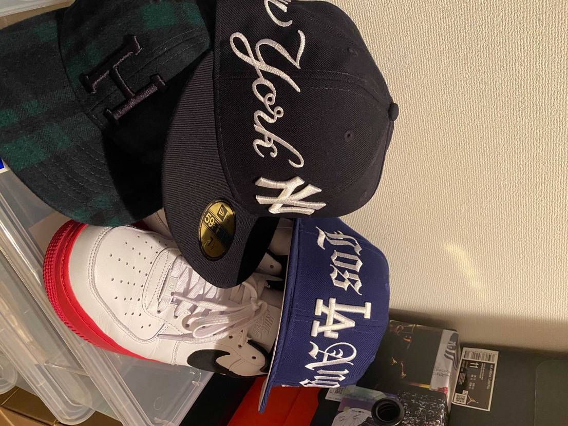 スニーカーじゃ無いですが
ずっと欲しかったneweraキャップ
リストックで