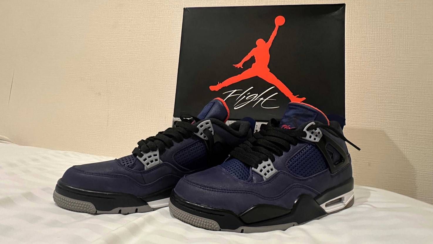 暴走しましたねぇぇ…。。
念願のAJ4デビューしました!箱がカッケェ🤤
ト