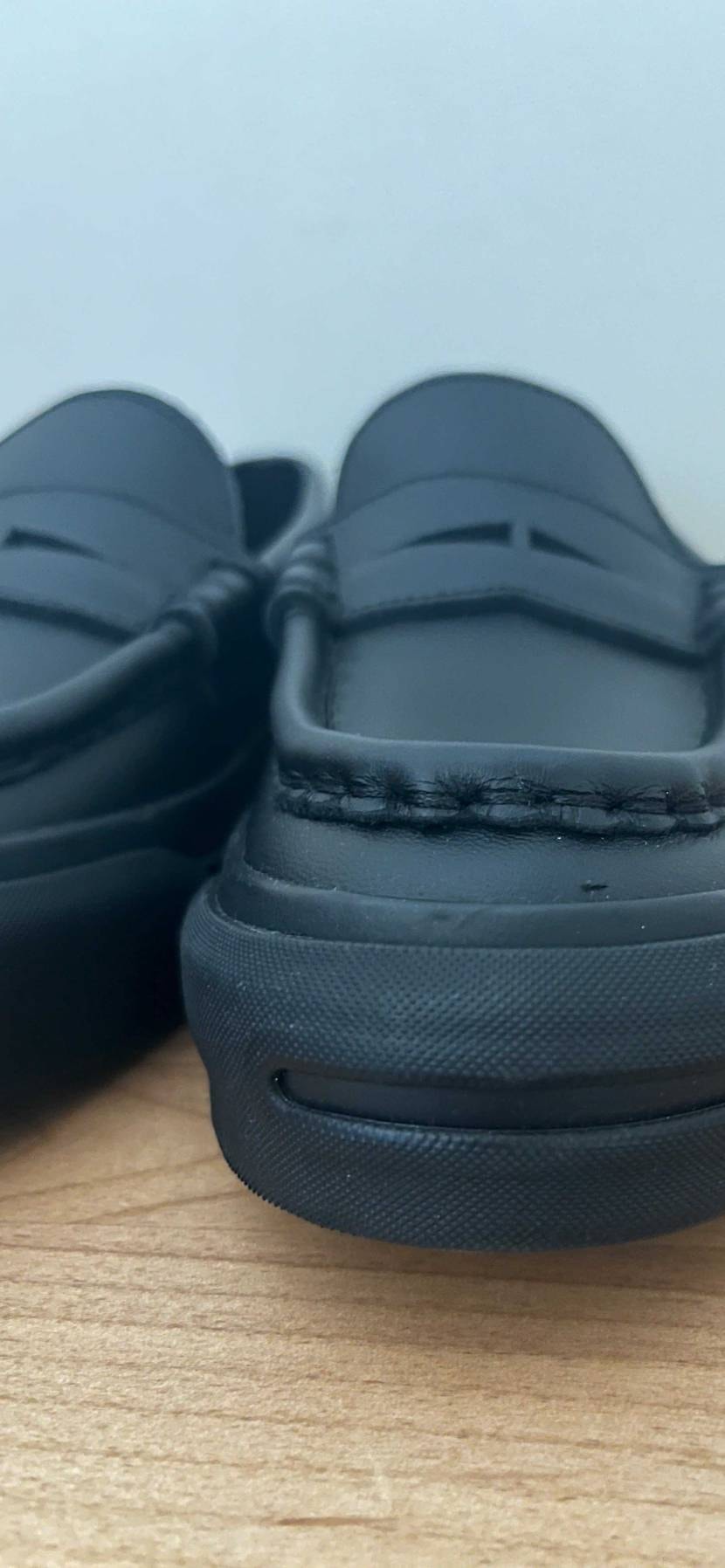 サドルの切り込みに誘われて購入しました。