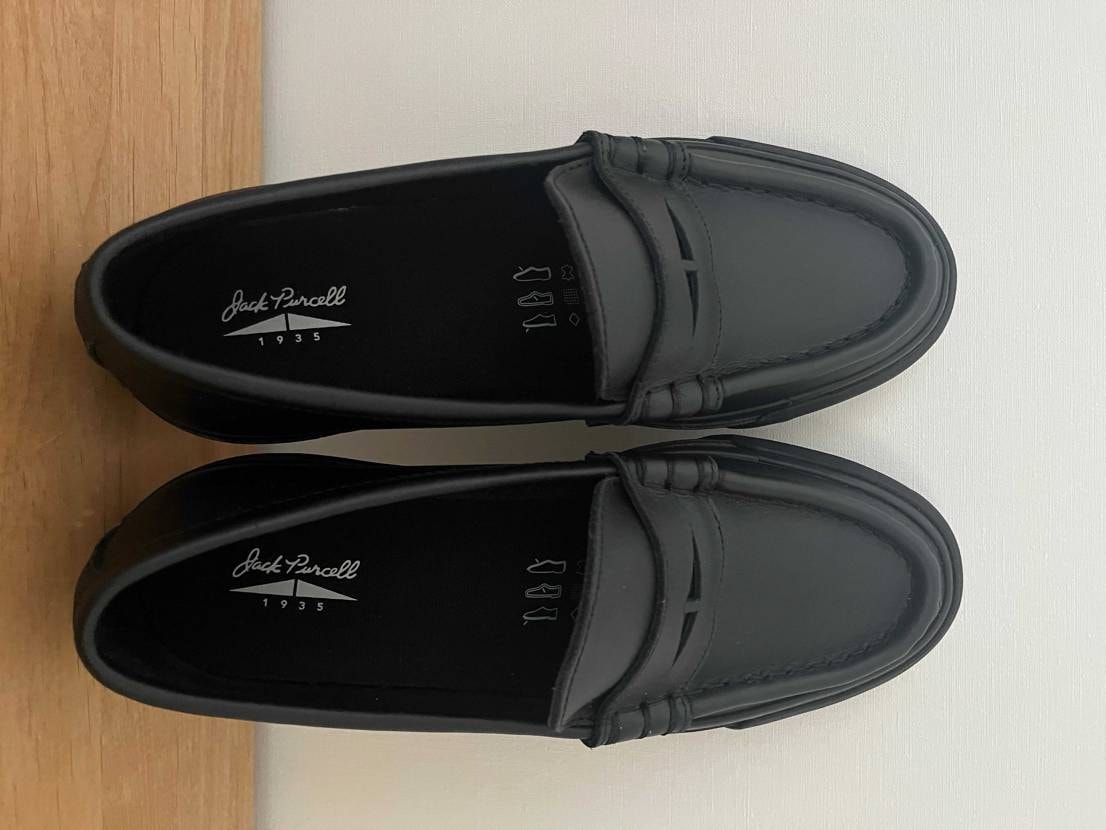 サドルの切り込みに誘われて購入しました。