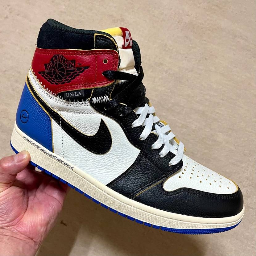 抽選全滅からの…

ココも含めフリマサイト色々、本体（掲