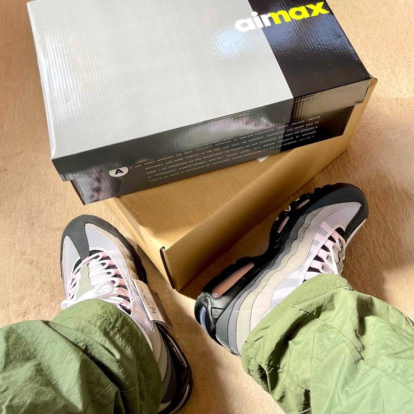 友人が履いててそれ見て欲しくなった🌸
いい色です😍