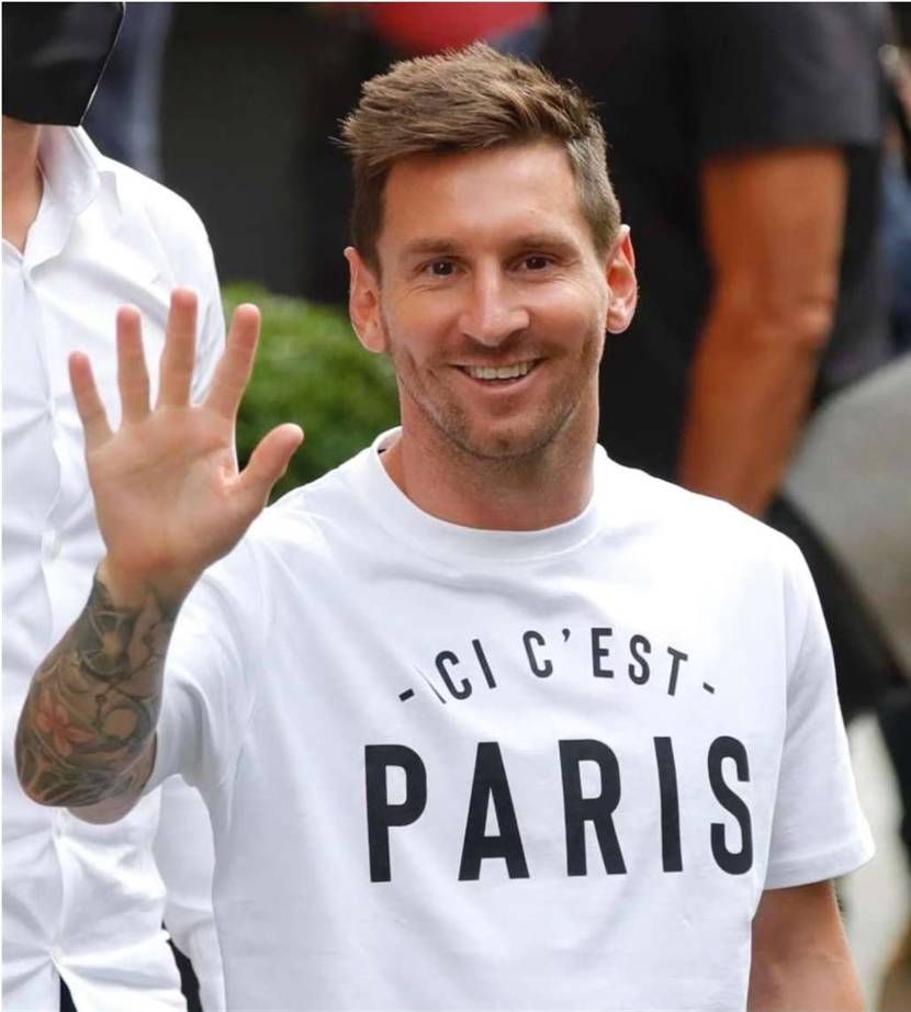 このメッシのTシャツは販売されてないのかな？
ちょっと欲しい😀