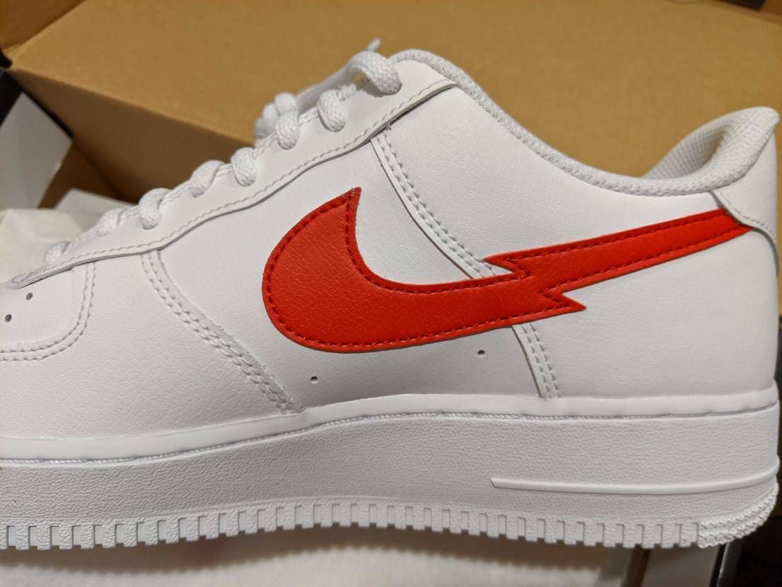 中々でした。

NIKE AIR FORCE 1 LV8 "EURO TOUR"