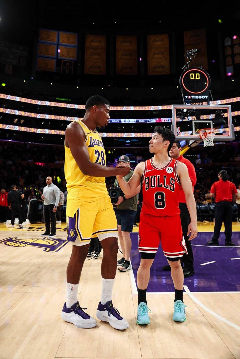 今日はもう国民の祝日でいいでしょう㊗️
#八村塁#河村勇輝