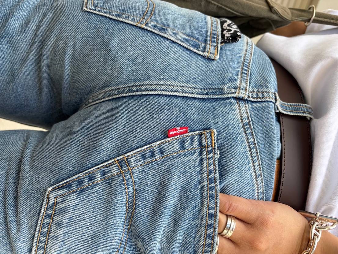 自分の誕生日プレゼントで
『ROSÉ（ロゼ）着用 LOOS