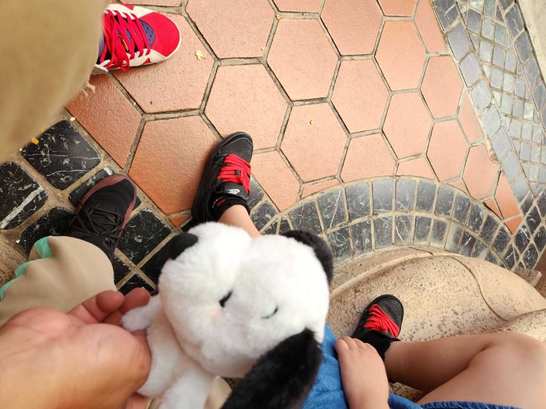 あーーー疲れた😵‍💫
ジョーダン1と違って疲れないね❤
俺は笑